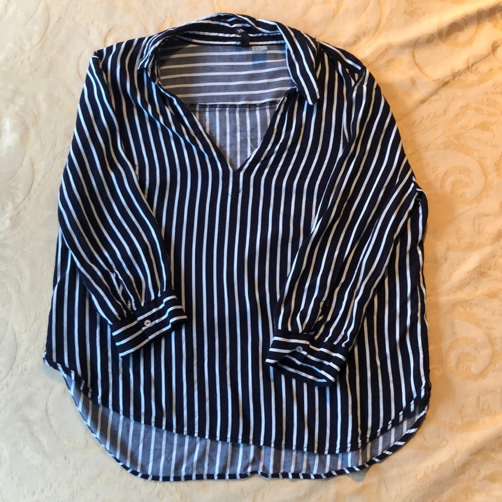Stripped top with 3/4 sleeves